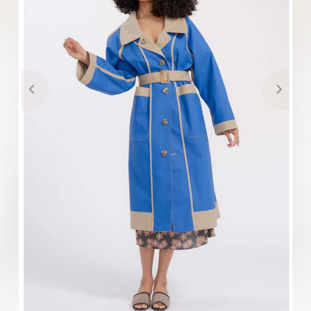 ISO - Caron Callahan Ginny Trench khaki/blue